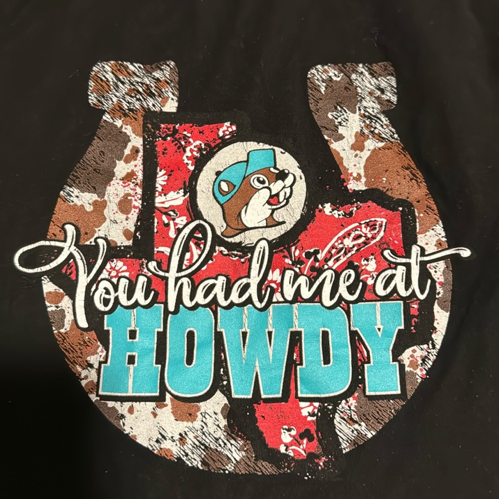 Buc-ees shirt